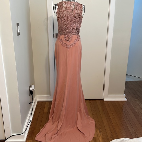 Womens dress - Picture 4 of 5